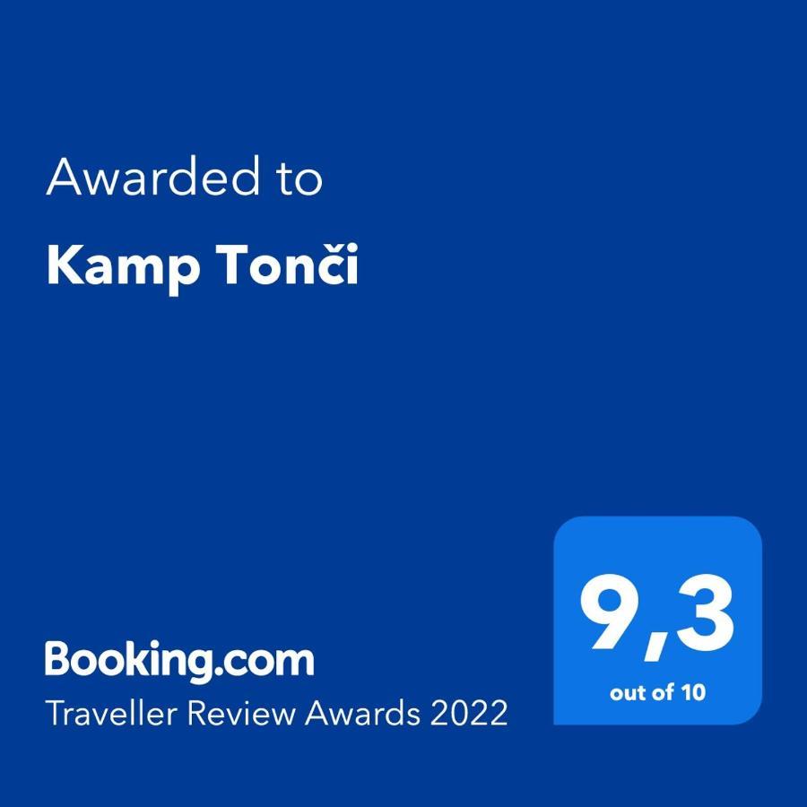 Kamp Tonci Hotel Biograd Na Moru Eksteriør billede