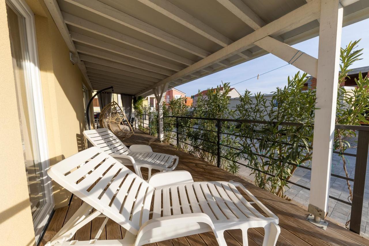Kamp Tonci Hotel Biograd Na Moru Eksteriør billede
